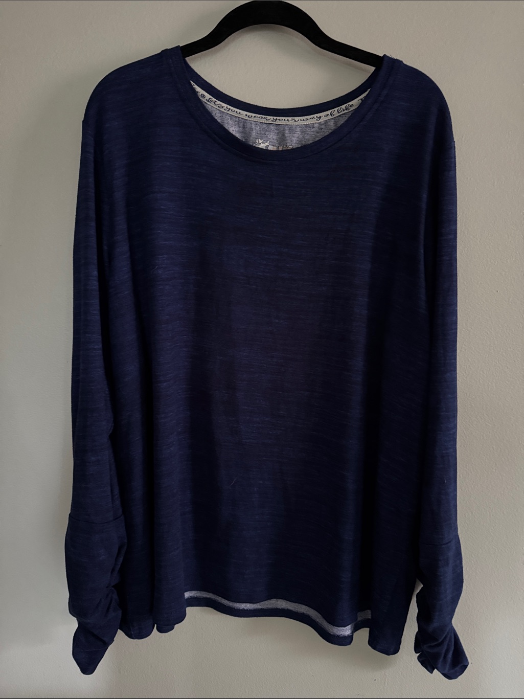 Crewneck Navy Lightweight Long Sleeve Top